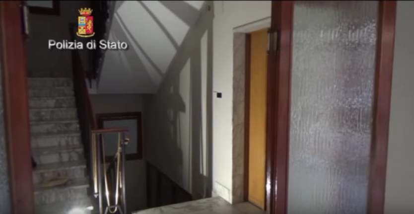 Ktheu banesën në agjenci prostitucioni, arrestohet bosi shqiptar i rrjetit (VIDEO)