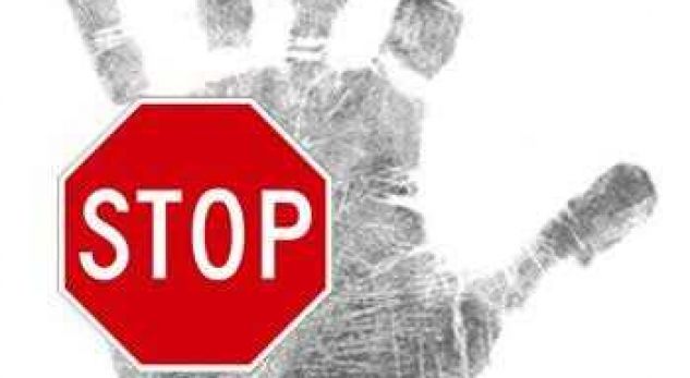 Xhaxhai dhunë psikologjike mbesës, 20-vjeçarja e denoncon në polici