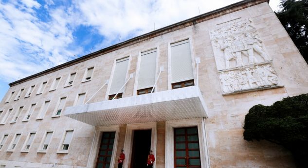 Kryeministria legjitimon raportin e ministrave teknikë