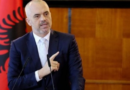 “Ja pse qeveria hollandeze kërkon rikthimin e vizave dhe kontrolloi Ramën si person”