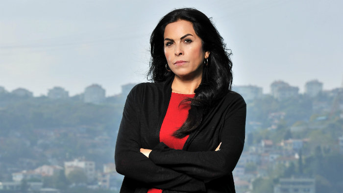 Njihuni me bashkëshortin e “Kerimanit” (FOTO)