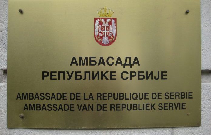 Serbia tërheq tërë personelin diplomatik nga Shkupi