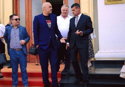 Patozi: Republikën e Re që premtoi Basha, po e bën Rama