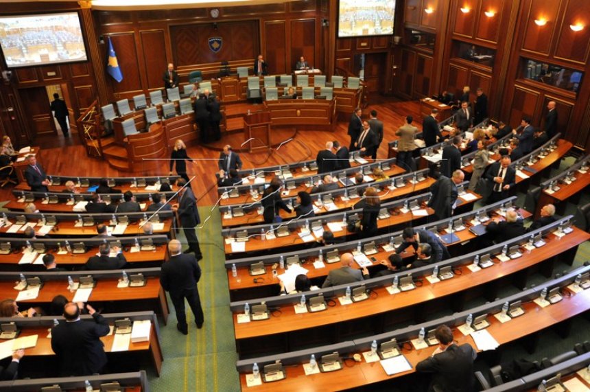 Sot vazhdon seanca konstituive e Kuvendit
