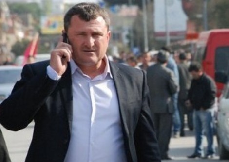 Aksidentohet presidenti i ekipit shqiptar të futbollit