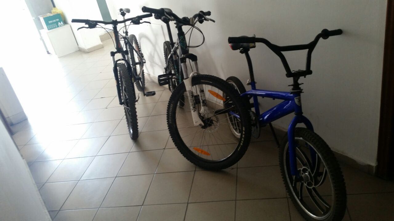 Kapet hajduti i biçikletave në Durrës