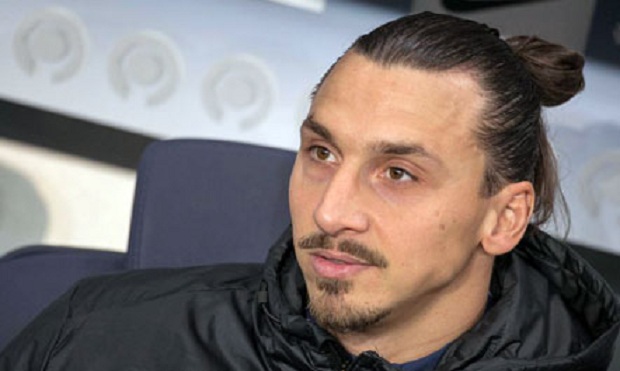 Ibrahimovic qëndron te Manchester United