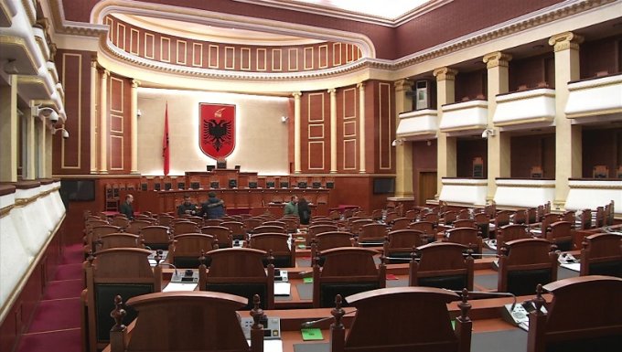 Meta dekreton datën e seancës së parë të Kuvendit të ri