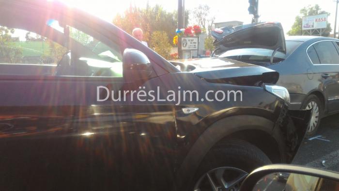 Durrës, arrestohet drejtuesi i mjetit, aksidentoi 3 femra