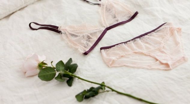 Këto janë ngjyrat e të brendshmeve që çmendin meshkujt