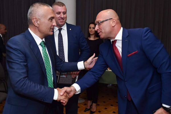 Meta 40 minuta kokë më kokë me Demirajn në Presidencë, zbardhet takimi