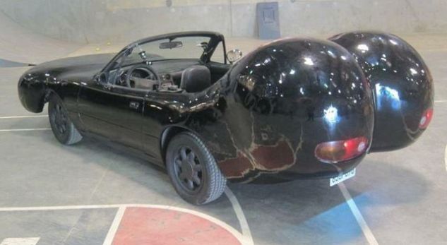 15 modifikimet më të këqija dhe qesharake të makinave (FOTO)