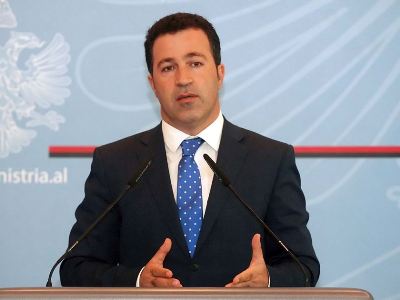 Peleshi prezanton shkrirjen e drejtorive nëpër ministri (FOTO)