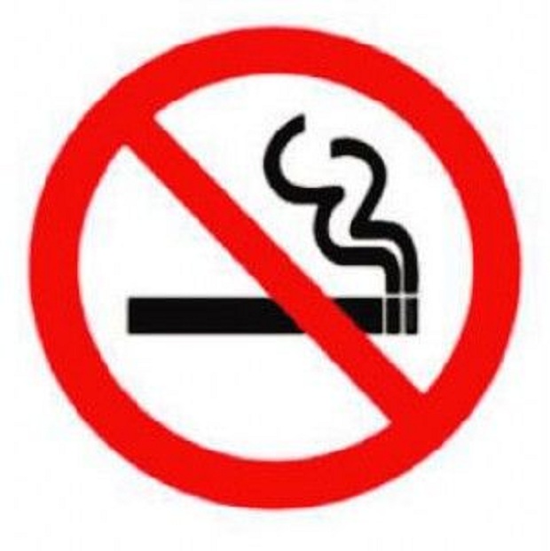 7 shkaktarët e kancerit të mushkërive tek jo-duhanpirësit