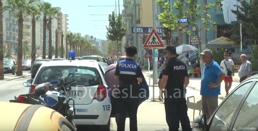 Dy gra rrihen në plazhin e Durrësit, xhaxhai grushton nipin në banesë