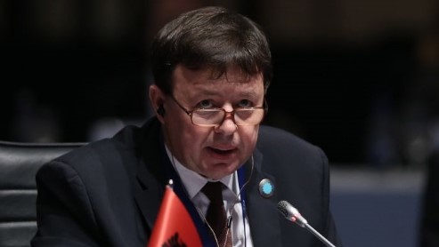 Tjetër dorëheqje në qeverinë Rama!