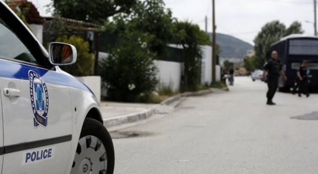 Arrestohet shqiptari, prostituonte gruan e tij