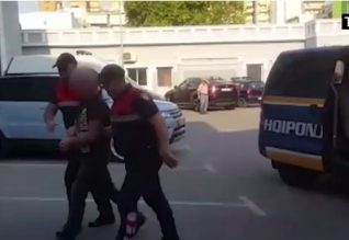 Zbulohet përse do të përdorej kallashnikovi i paketuar nga 32-vjeçari nga Shijaku