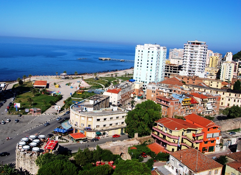 Çmimet e hoteleve dhe restoranteve s&#8217;kanë ndryshuar këtë vit, Durrësi rriti kapacitetet