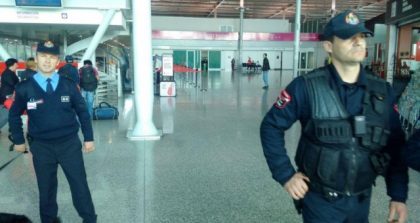 Rinas/ Kapen 3 pako postare me armatime