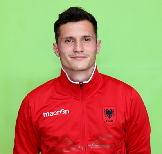 Taulant Xhaka: Mbetem kuqezi! S’iki nga Kombëtarja