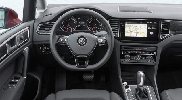Prezantohet Volkswagen Golf Sportsvan (FOTO)