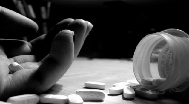 Tenton të vetëvritet 31-vjeçarja nga Shijaku