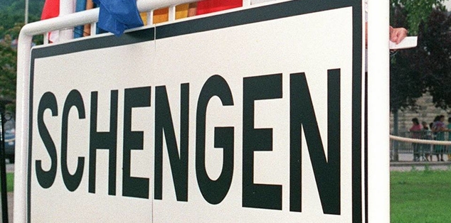 Lajm i keq për shqiptarët, Parlamenti Holandez merr hapin e parë për pezullimin e lëvizjes