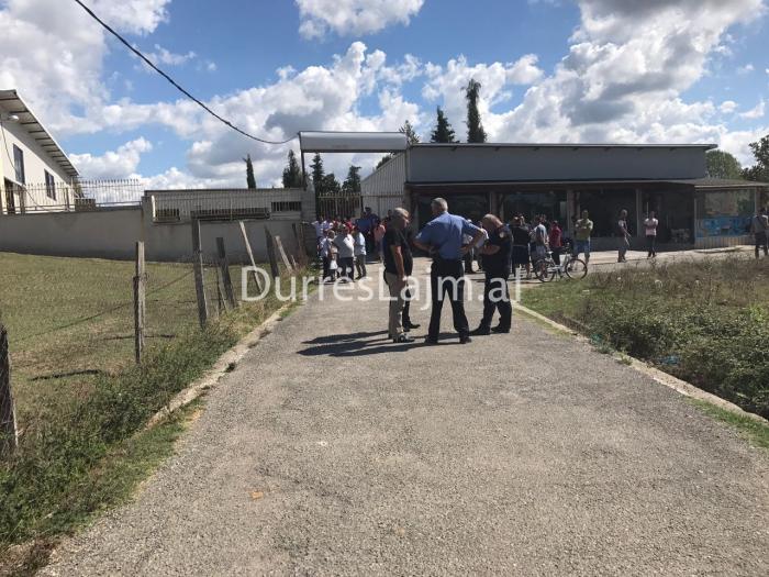 Shpërthim tritoli te klinika e biznesmenit në Shijak, a ka lidhje me protestën?