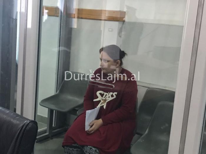 DETAJET/ “Babai im do të të vrasë”. Si nisi krisja e marrëdhënies virtuale mes Enertilës dhe Barushit