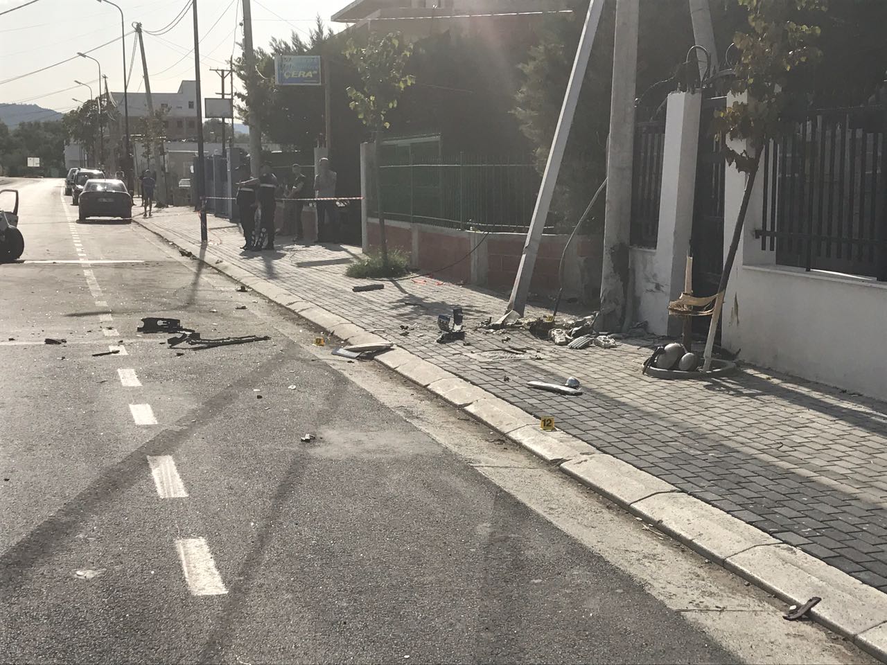 Aksidenti tragjik me 1 të vdekur, 15-vjeçari i vodhi babait çelësat e makinës