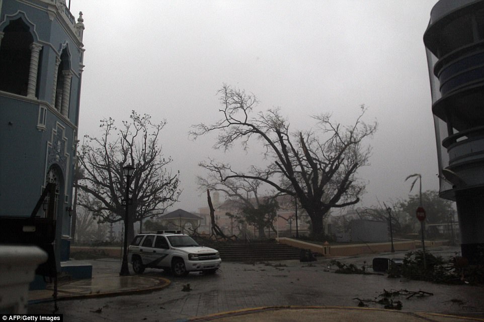 Uragani Maria, këngëtari i famshëm apel për ndihmë: Kam humbur vëllain (VIDEO)