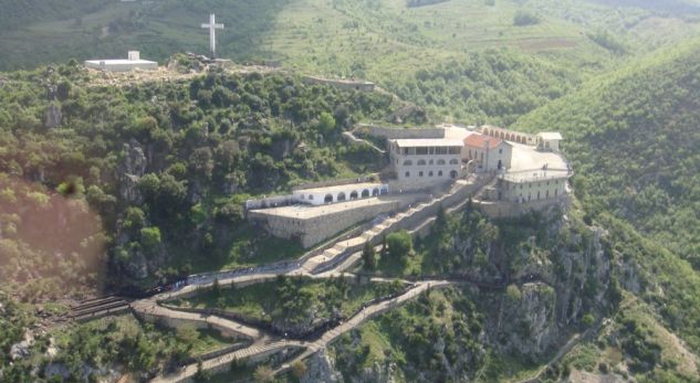 Përgjaket kisha e Laçit, e reja pret damarët