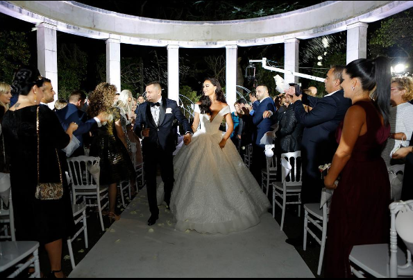 Si u veshën VIP-at në dasmën e Xhensilës dhe Besit (FOTO)