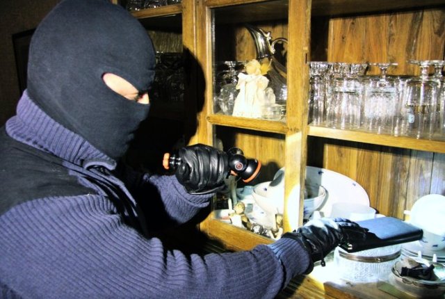 Durrës, nuk do ju shkonte mendja se hajdutët mund të vidhnin edhe…