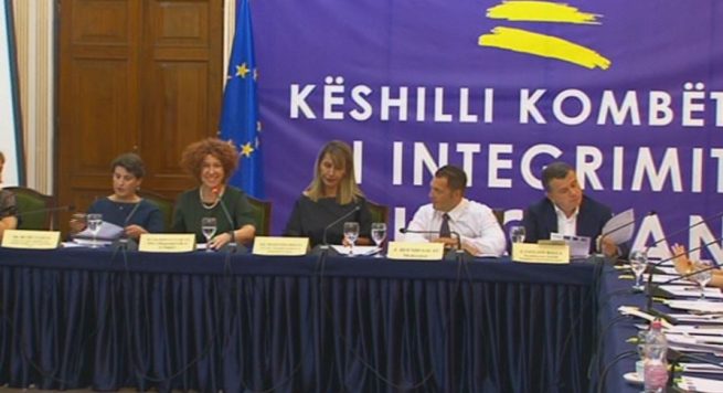 Vlahutin: Vettingu nis për 2 javë, duam rezultate jo zënka