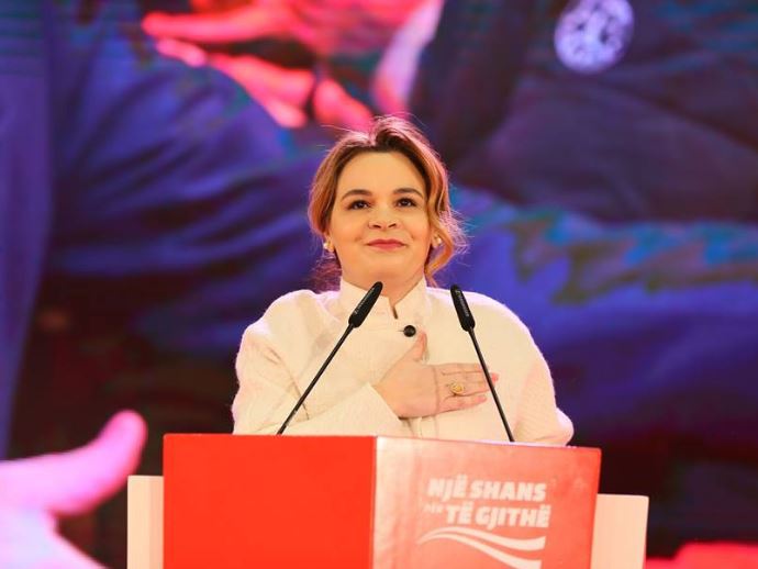 Monika Kryemadhi: Do jemi në opozitë me keqqeverisjen