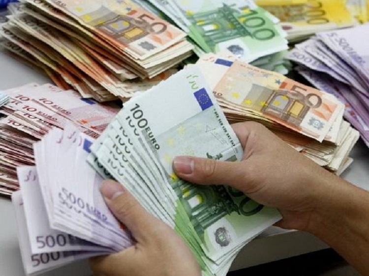 Pranga 27-vjeçares në Durrës, mashtroi durrsakun me 60 milionë lekë