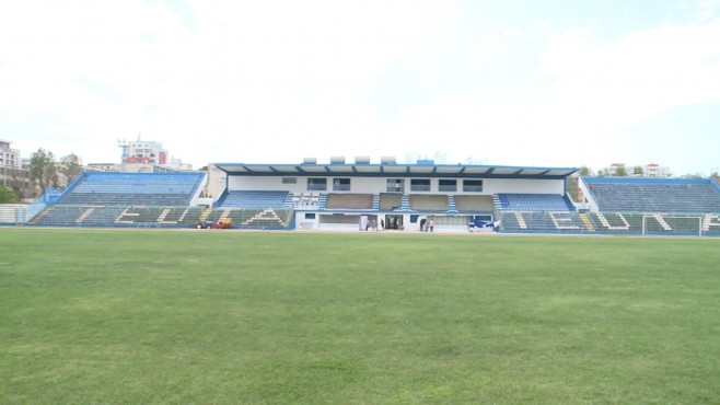 Përfundon rikonstruksioni i “Niko Dovanës”, ja si duket stadiumi i Durrësit