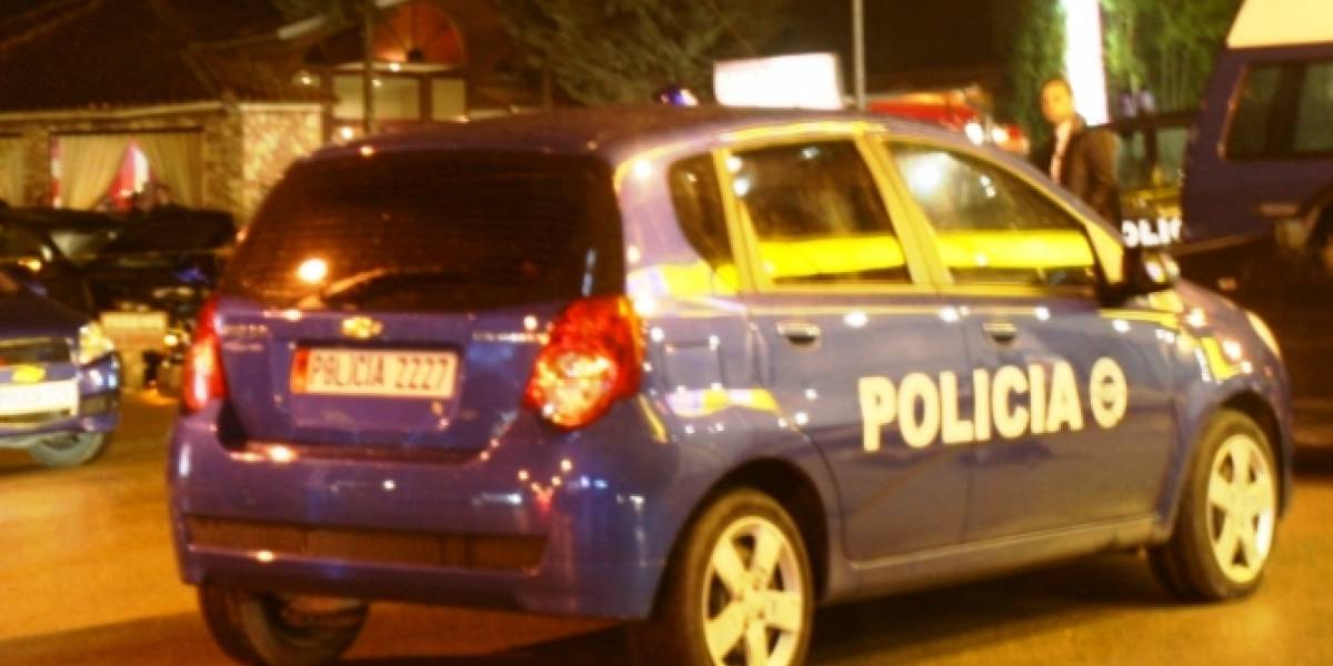 Kujdes Benz-at tek Shkëmbi i Kavajës!