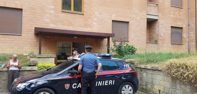 Itali, shqiptari qëllon për vdekje me thikë ish-gruan