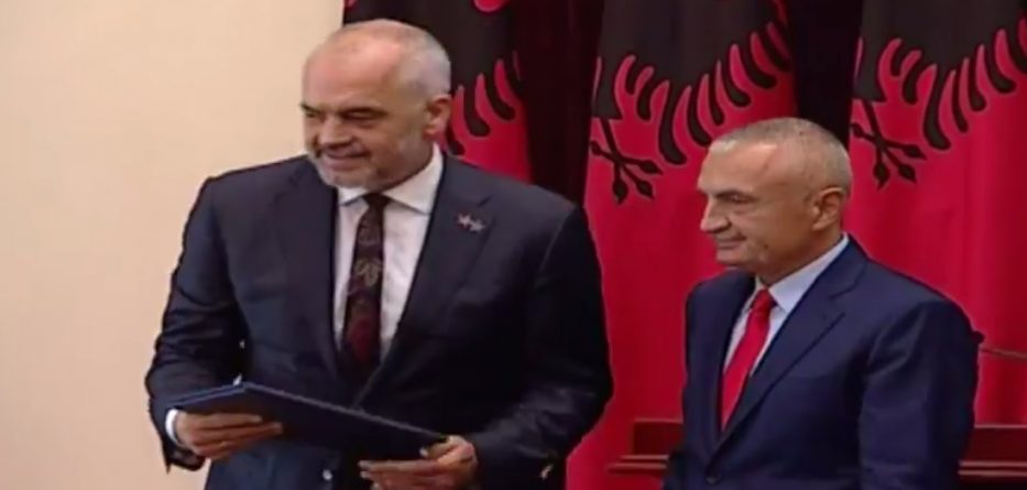 Meta uron Ramën dhe ministrat, por iu kujton edhe detyrat