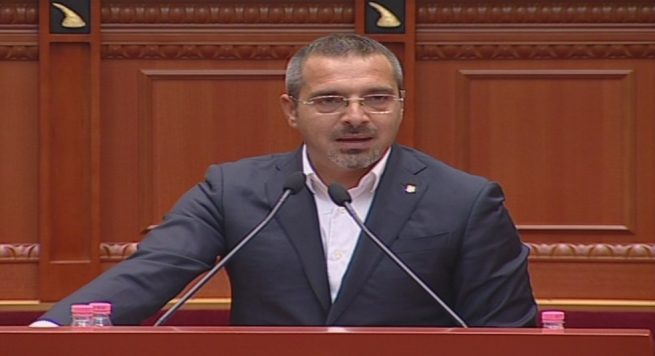 Tahiri akuza ndaj Bashës dhe Mediut