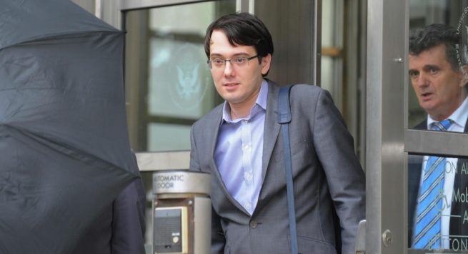 “5 mijë dollarë kush i shkul një fije floku Clinton”, burg për shqiptarin e urryer