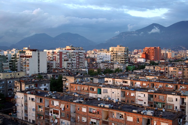 Prestigjozia VOGUE për Tiranën/ Kryeqyteti i Shqipërisë është transformuar në një…