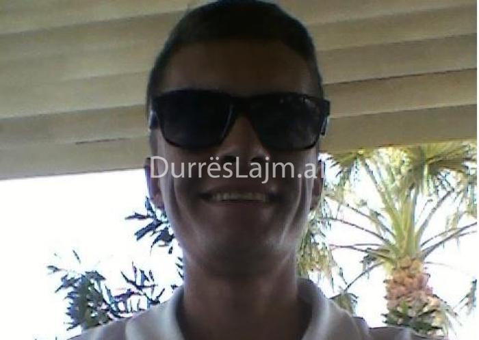 FOTO/ Ky është polici i Durrësit që shiste drogë, pasioni i tij për Tupac-un dhe kanabisin