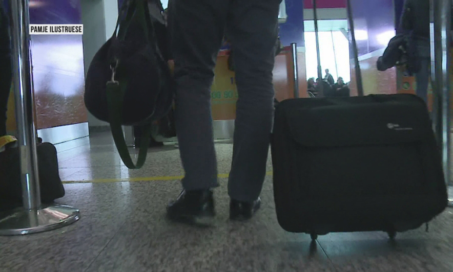 Biznesmenit nga Durrësi dhe dy tregtarëve të tjerë iu zhvatën 100 mijë euro me mashtrim