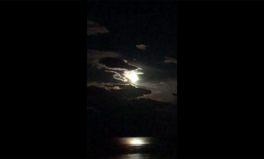 Rënia e një asteroidi shokon banorët (VIDEO)