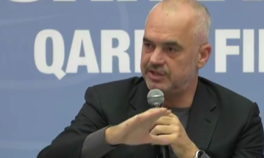 Rama prezanton në Vlorë projektin për infrastrukturën