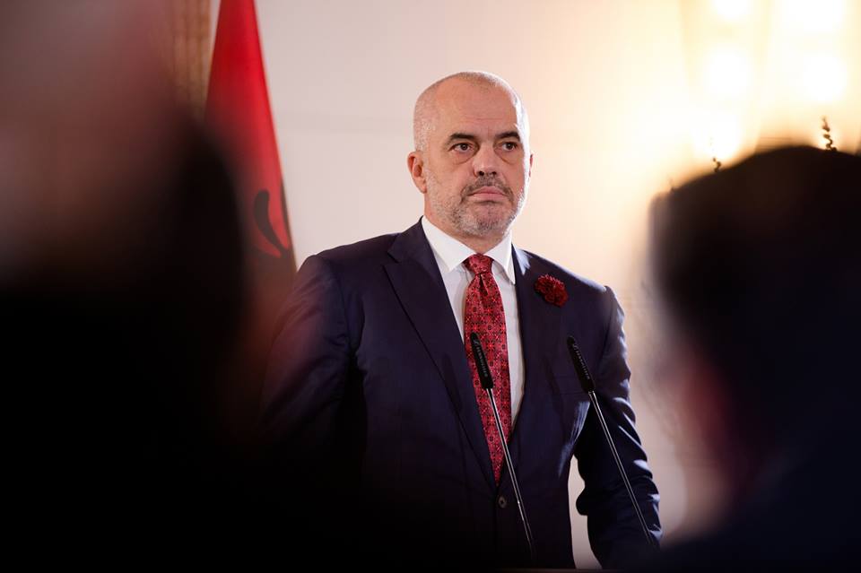 Keni probleme? Rama poston videon: Si të “fusni mik” direkt Qeverinë